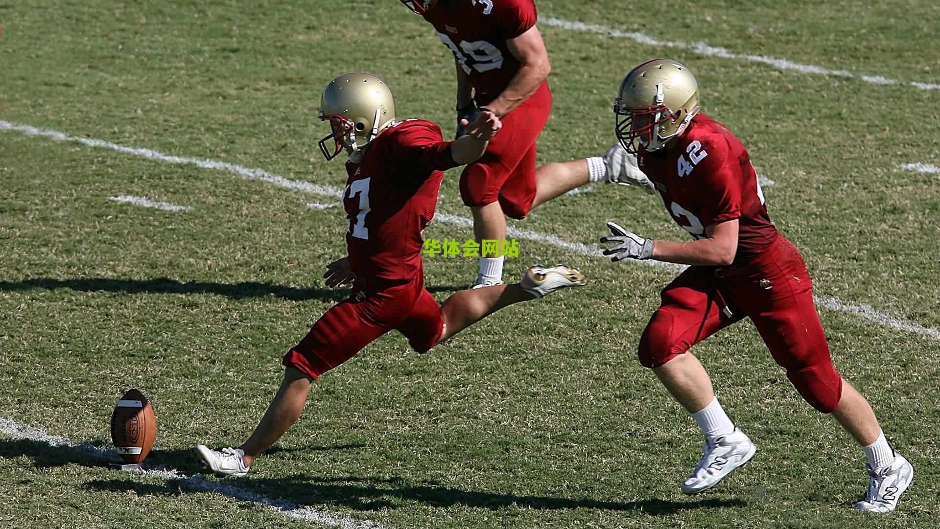 内马尔乌龙助攻后质问谁踢的?发现是梅西瞬间变脸,那没事了