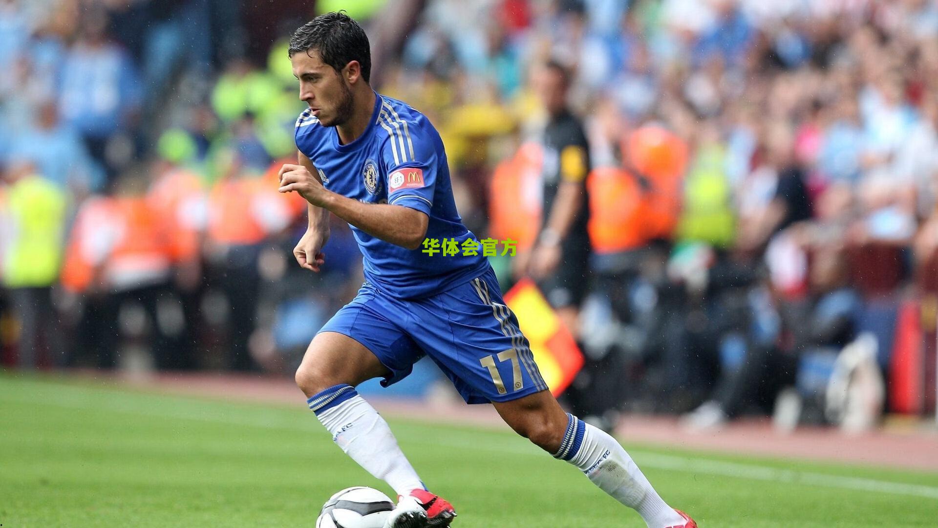 华体会官方_莱万延续欧冠传奇！连续15季破门 跻身历史第四仅次三大巨星